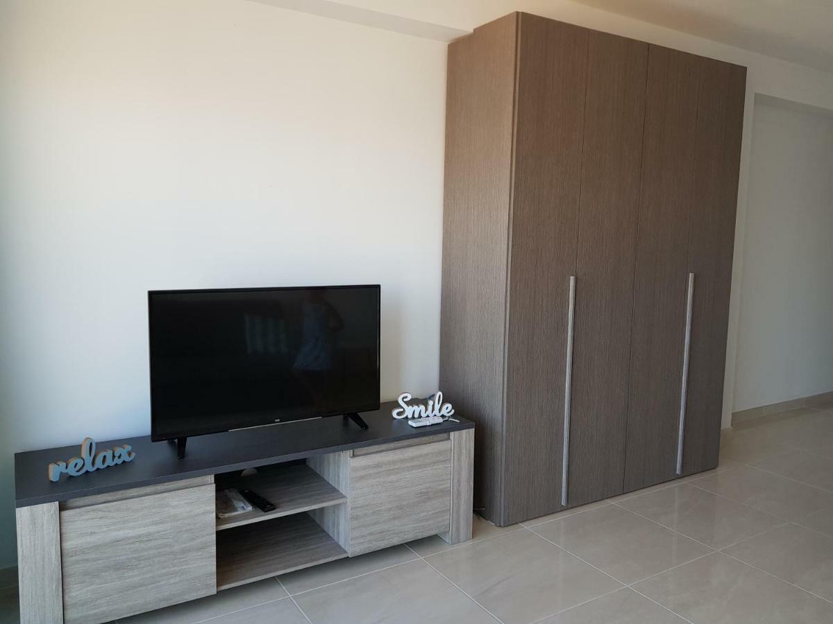 36 Triq Luigi Preziosi Apartment